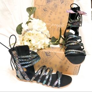 Free People🦄 NIB Black Multi Gladiator Sandal